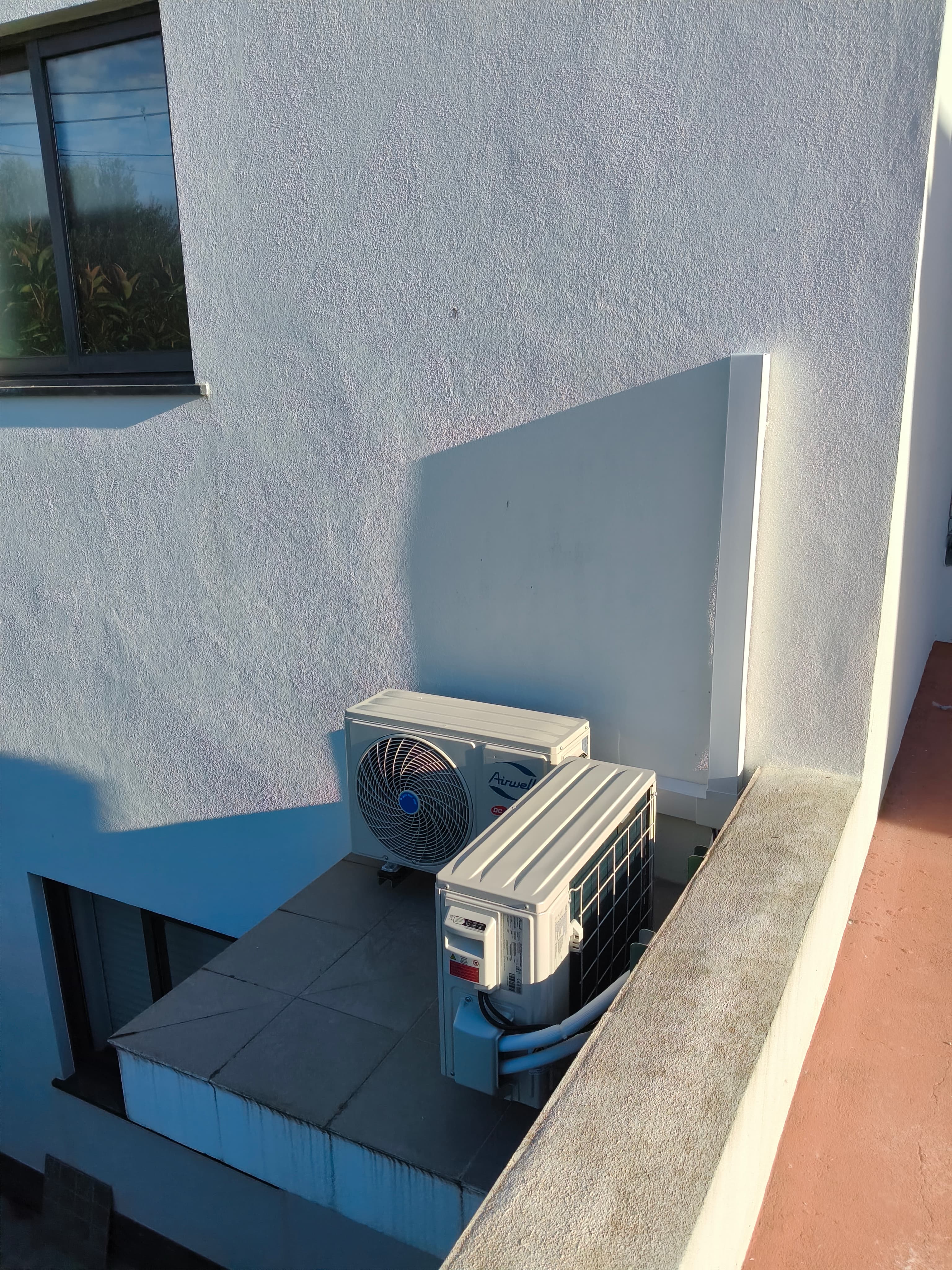 Foto de instalação de ar condicionado realizada pela PortiAr